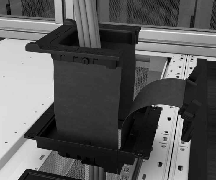 Airtight cable throughput