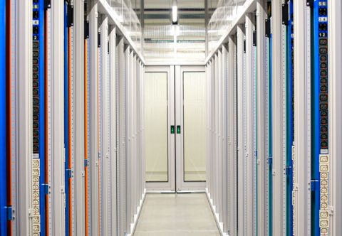 Rack supported containment