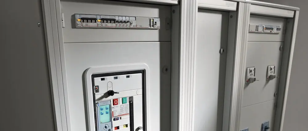 Energy distribution enclosure